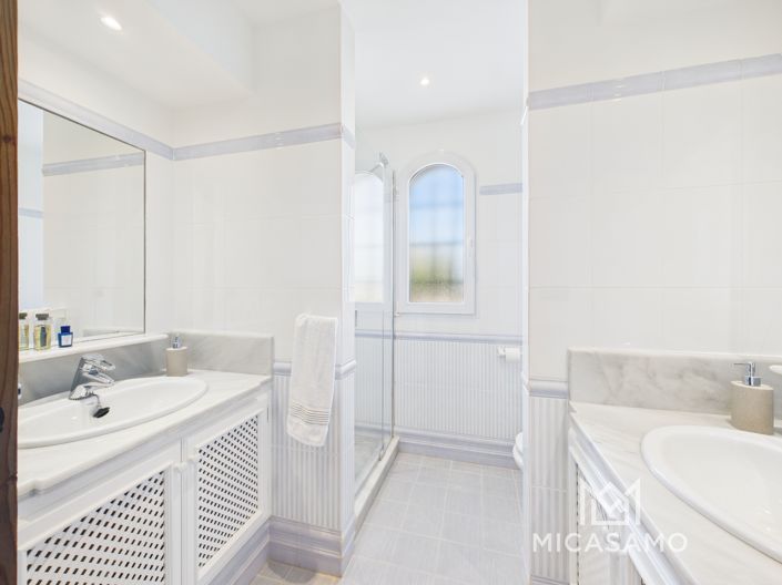 Image No.37-7 Bed Villa for sale