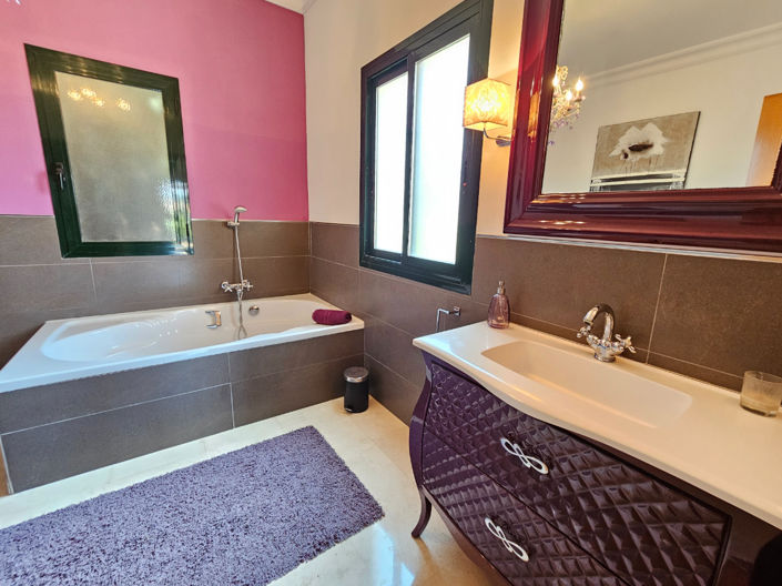 Image No.23-6 Bed Villa for sale