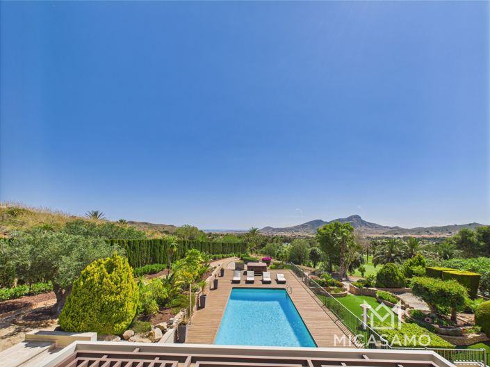 Image No.3-5 Bed Villa for sale