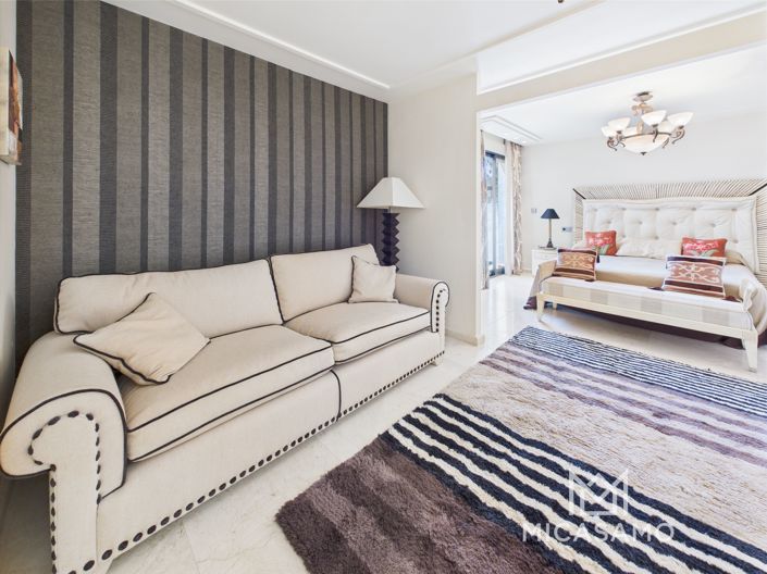 Image No.38-5 Bed Villa for sale