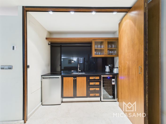 Image No.9-5 Bed Villa for sale