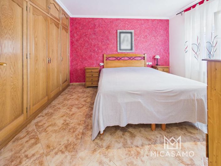 Image No.4-5 Bed Villa for sale