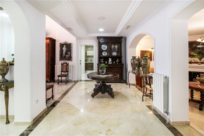 Image No.11-5 Bed Villa for sale