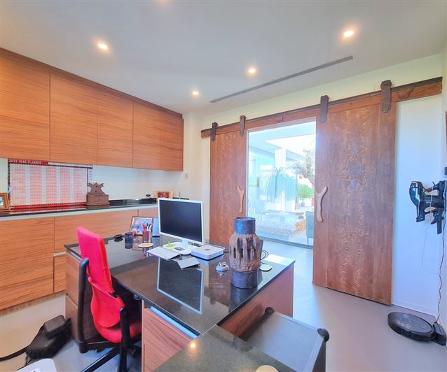 Image No.11-3 Bed Villa for sale