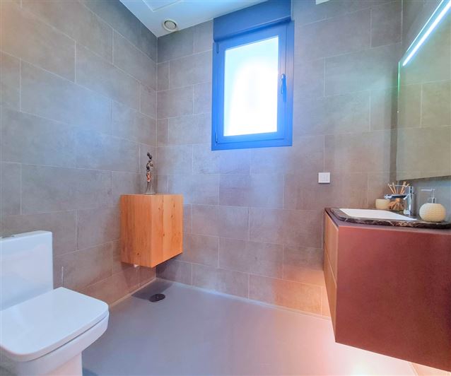 Image No.21-3 Bed Villa for sale