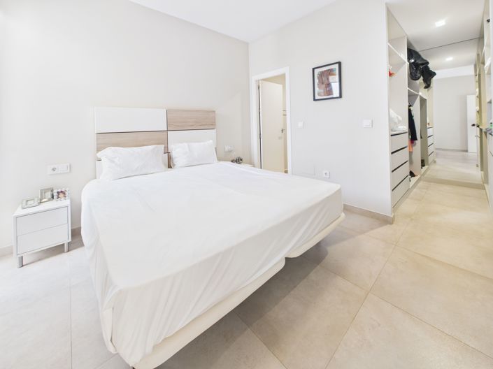 Image No.19-3 Bed Villa for sale