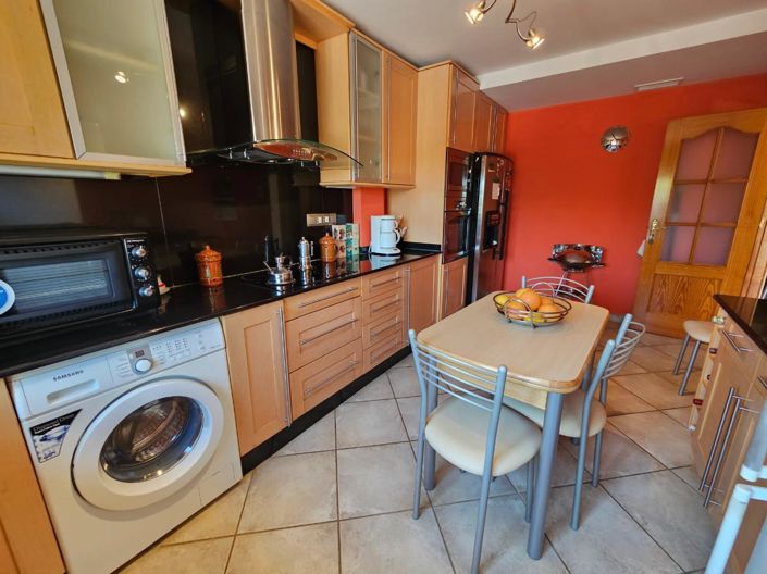 Image No.12-3 Bed Villa for sale