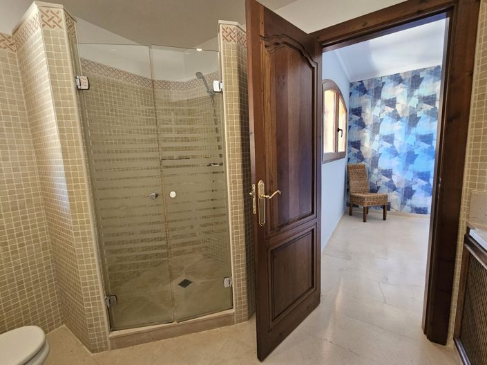 Image No.14-3 Bed Villa for sale