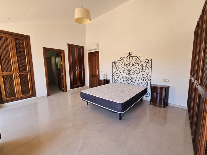 Image No.22-3 Bed Villa for sale