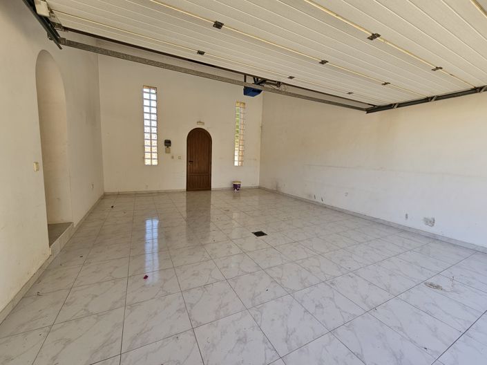 Image No.33-3 Bed Villa for sale