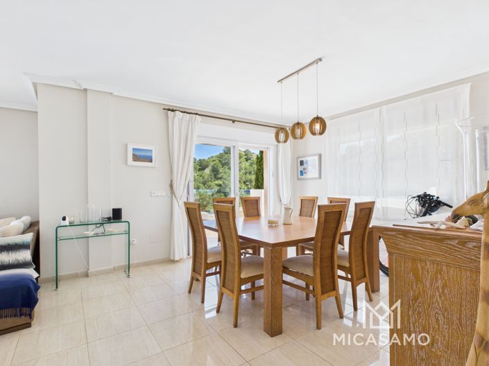 Image No.10-3 Bed Villa for sale