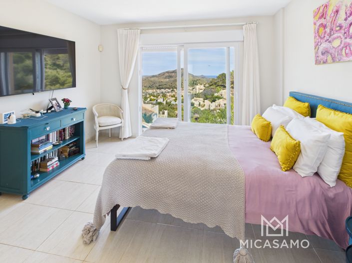 Image No.3-3 Bed Villa for sale