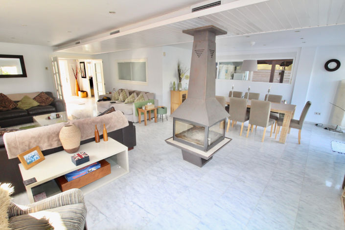 Image No.10-5 Bed Villa for sale