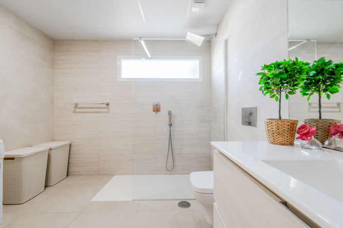 Image No.15-5 Bed Villa for sale