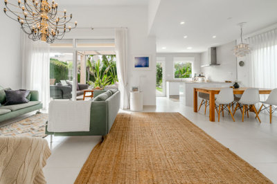 9392luxurymimosasvillaforsaleinlamangaclubgol