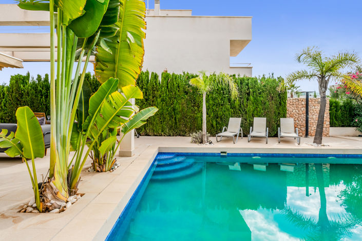 Image No.30-5 Bed Villa for sale