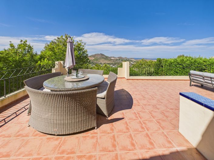 Image No.12-4 Bed Villa for sale