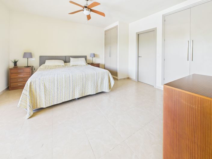 Image No.21-4 Bed Villa for sale