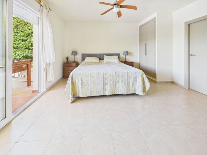 Image No.25-4 Bed Villa for sale