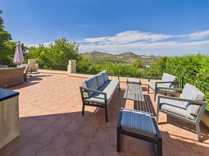 Image No.28-4 Bed Villa for sale