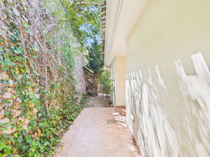 Image No.34-4 Bed Villa for sale