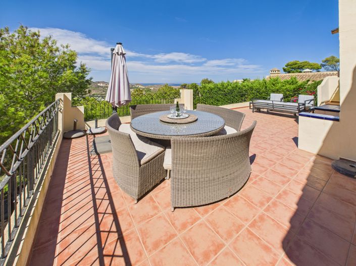 Image No.4-4 Bed Villa for sale