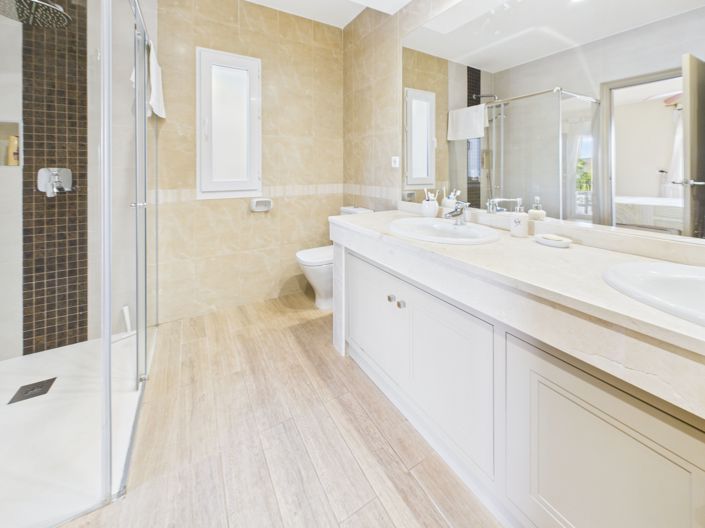 Image No.40-4 Bed Villa for sale