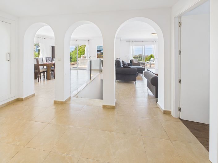 Image No.6-4 Bed Villa for sale