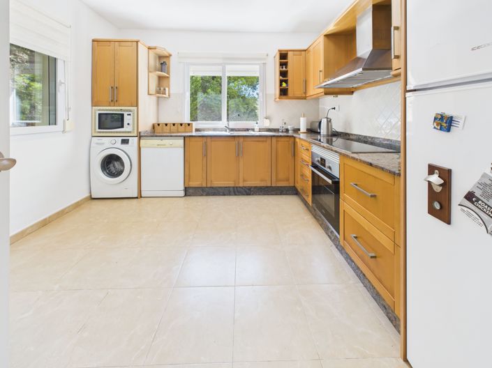 Image No.7-4 Bed Villa for sale