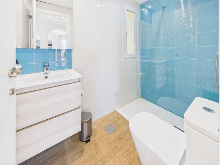 Image No.8-4 Bed Villa for sale