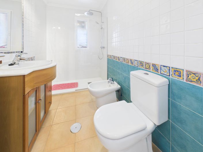 Image No.12-1 Bed Apartment for sale