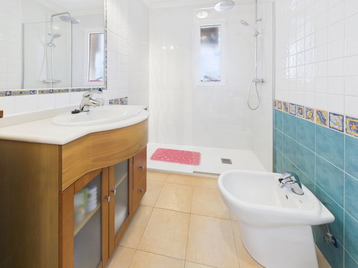 Image No.13-1 Bed Apartment for sale