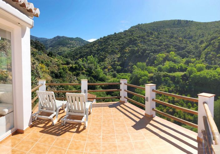 Image No.11-1 Bed Townhouse for sale