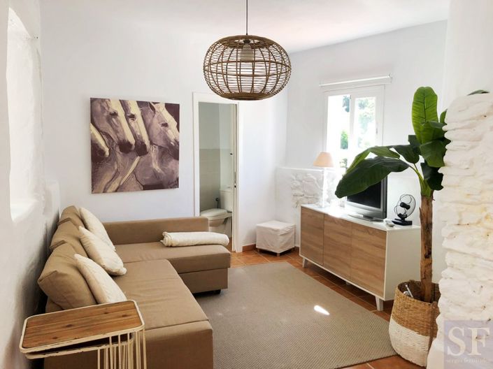 Image No.2-1 Bed Townhouse for sale