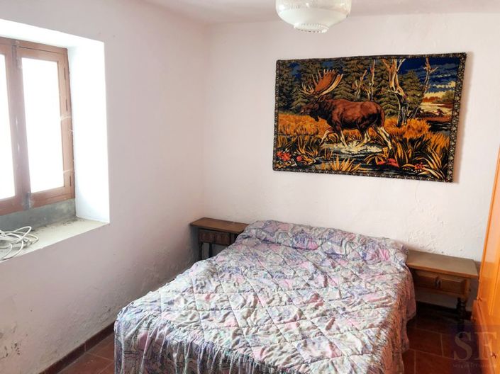 Image No.6-5 Bed Townhouse for sale