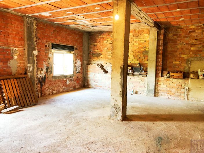 Image No.18-3 Bed Villa for sale