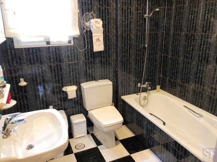 Image No.9-3 Bed Villa for sale