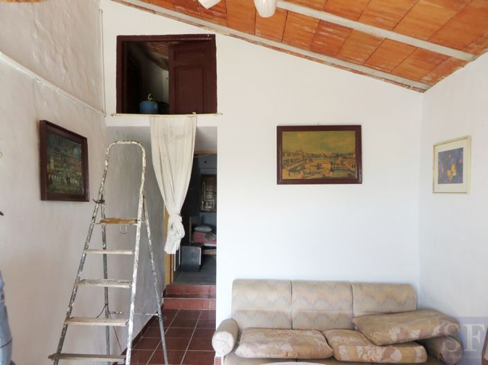 Image No.7-1 Bed Country House for sale