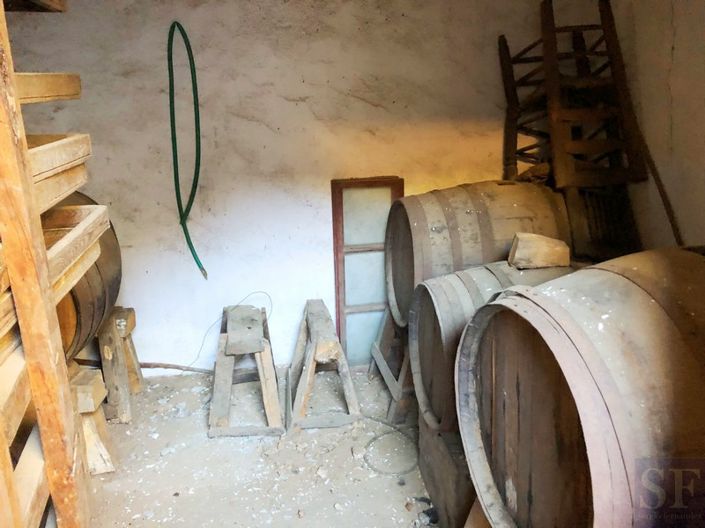 Image No.3-4 Bed Plot for sale