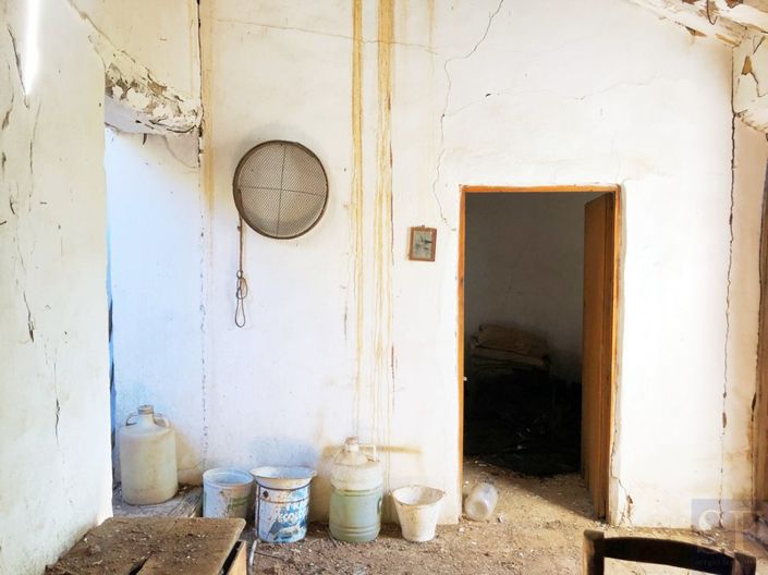 Image No.4-4 Bed Plot for sale