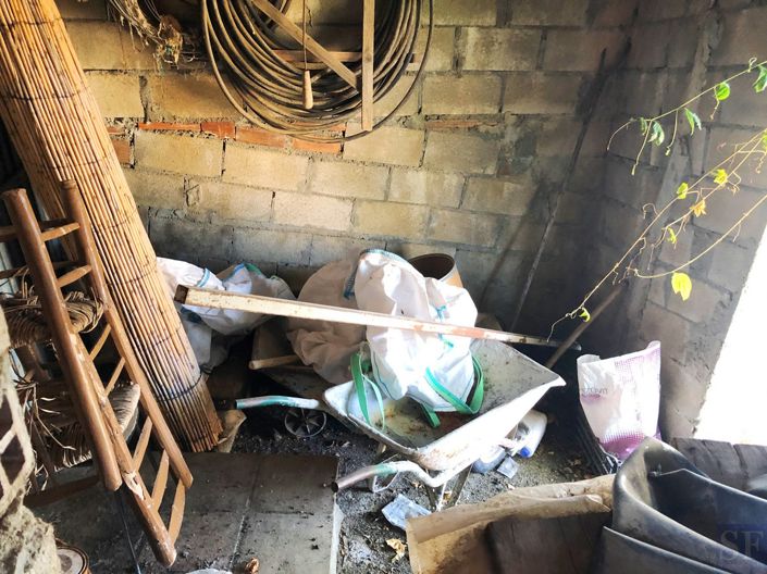 Image No.17-3 Bed Plot for sale