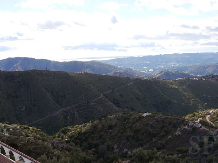 Image No.8-4 Bed Townhouse for sale