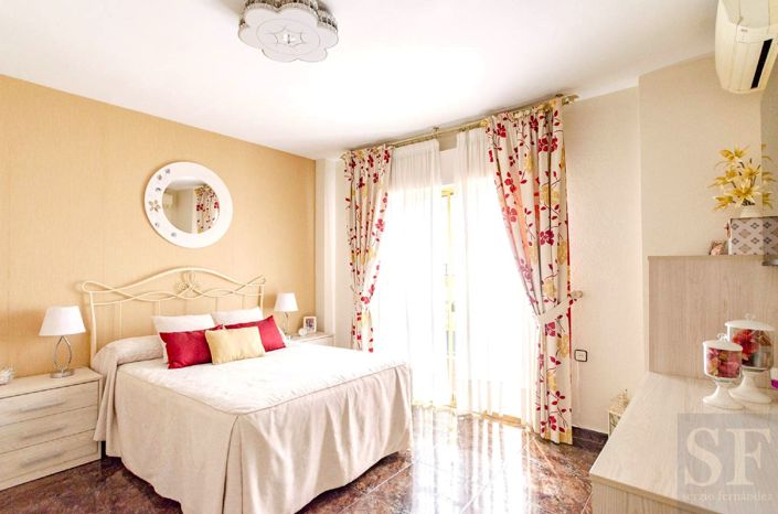 Image No.6-3 Bed Townhouse for sale