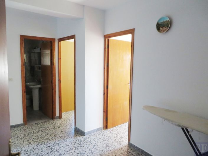 Image No.10-3 Bed Townhouse for sale