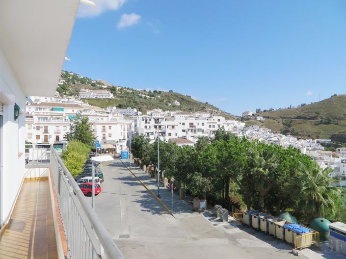 Image No.5-3 Bed Townhouse for sale