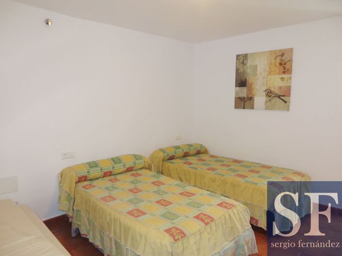 Image No.5-4 Bed Townhouse for sale