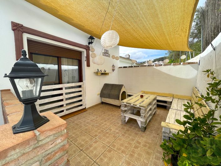 Image No.16-3 Bed Townhouse for sale