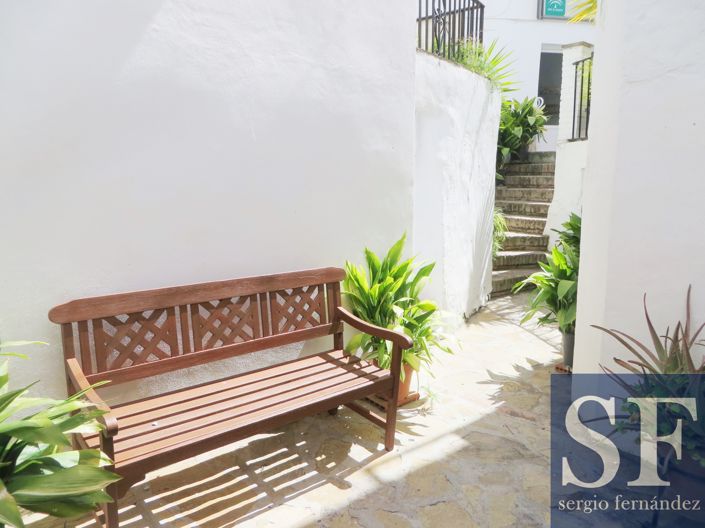 Image No.14-7 Bed Townhouse for sale