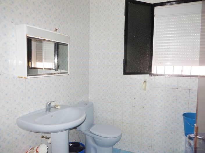 Image No.10-4 Bed Townhouse for sale