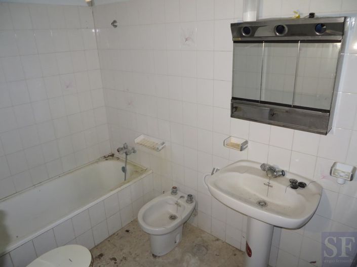 Image No.3-3 Bed Townhouse for sale